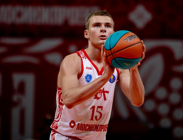 Матвей Падиус — MVP октября